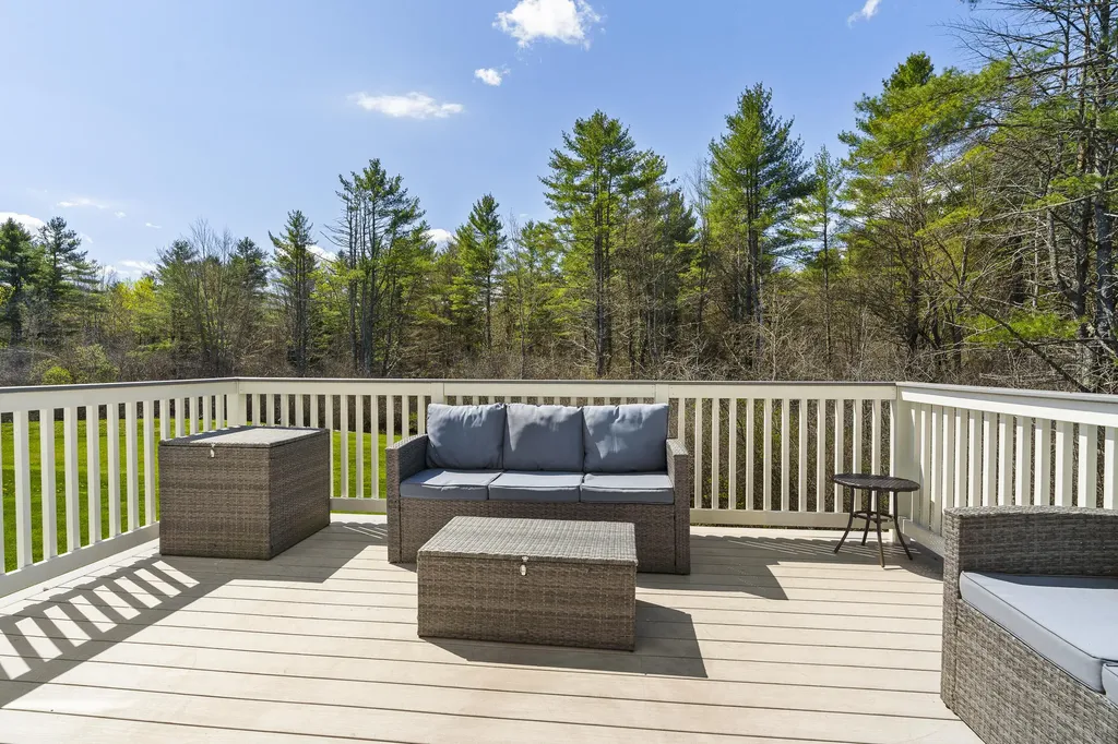 11 Reid Lane Cumberland ME 04021