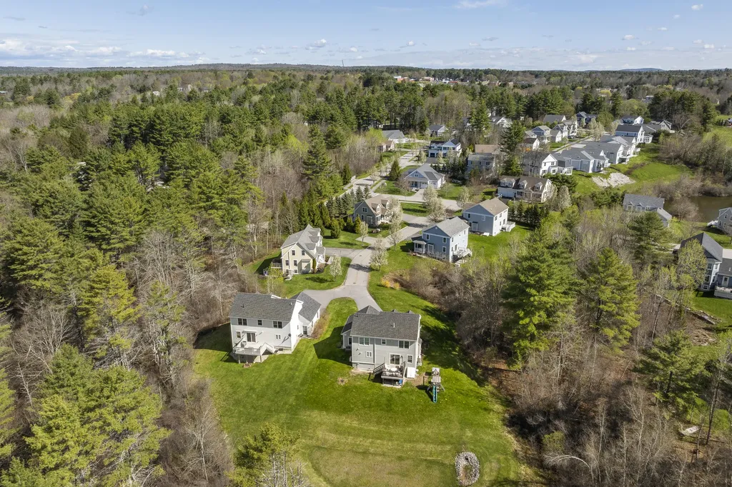 11 Reid Lane Cumberland ME 04021