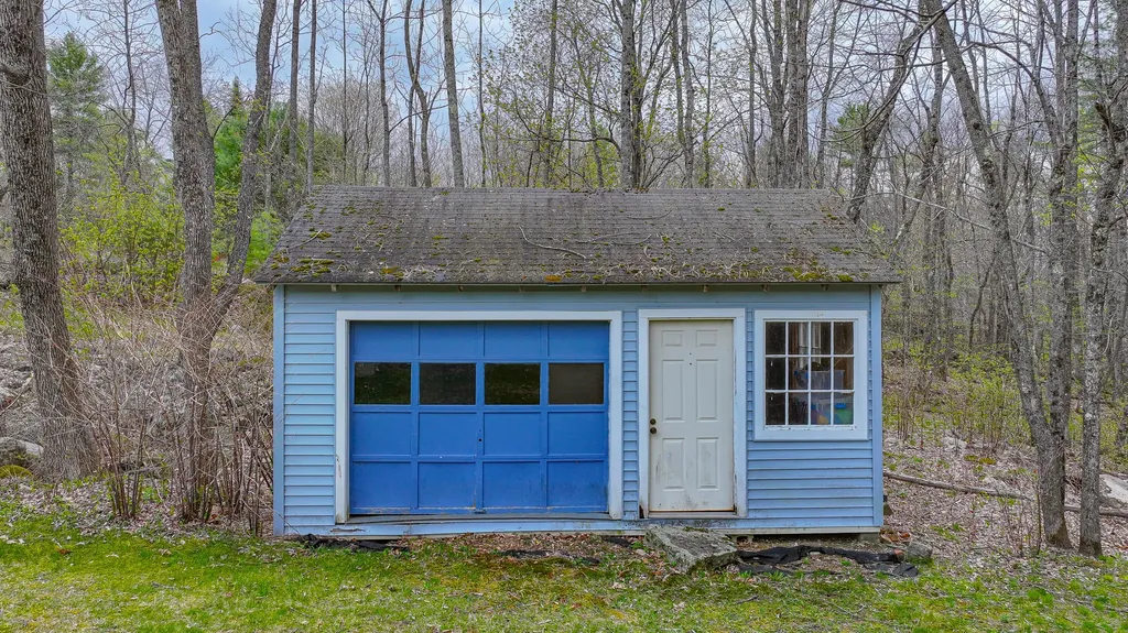 31 Frost Hill Road Norway ME 04268