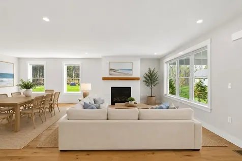 5 Honeysuckle Lane Falmouth ME 04105