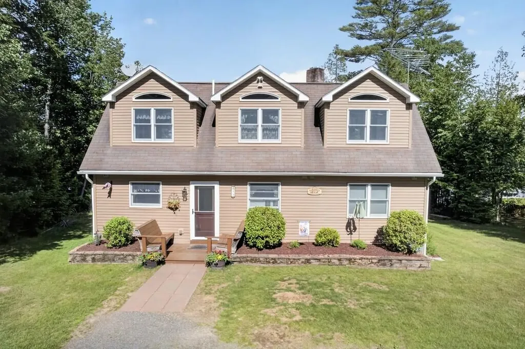 59 Knights Landing Road Lake View Plt ME 04414