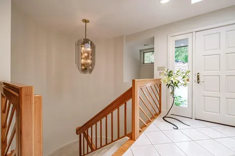 15 Inverness Road Falmouth ME 04105