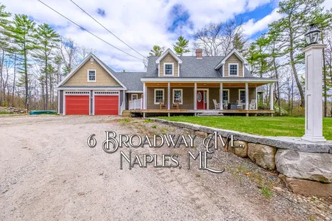 6 Broadway Avenue Naples ME 04055