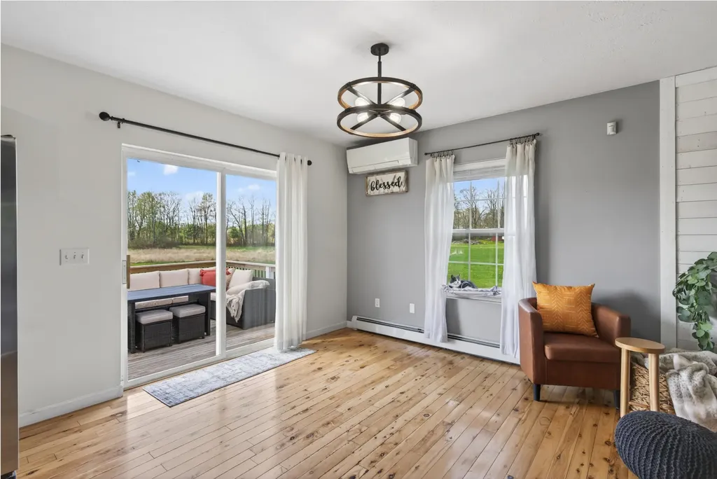 252 Ossipee Trail E Gorham ME 04038
