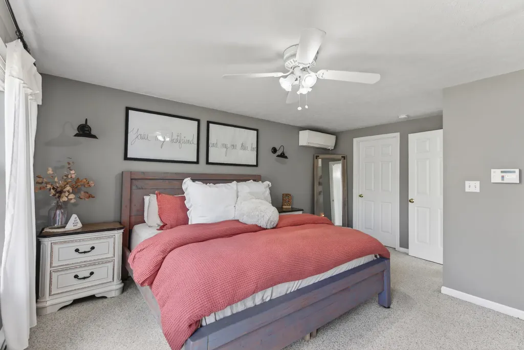 252 Ossipee Trail E Gorham ME 04038