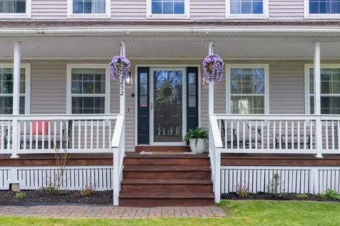 252 Ossipee Trail E Gorham ME 04038