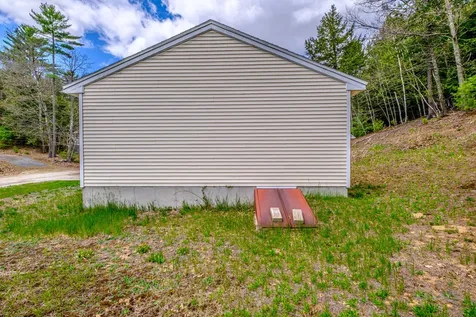 3 Pine Ridge Road Paris ME 04281