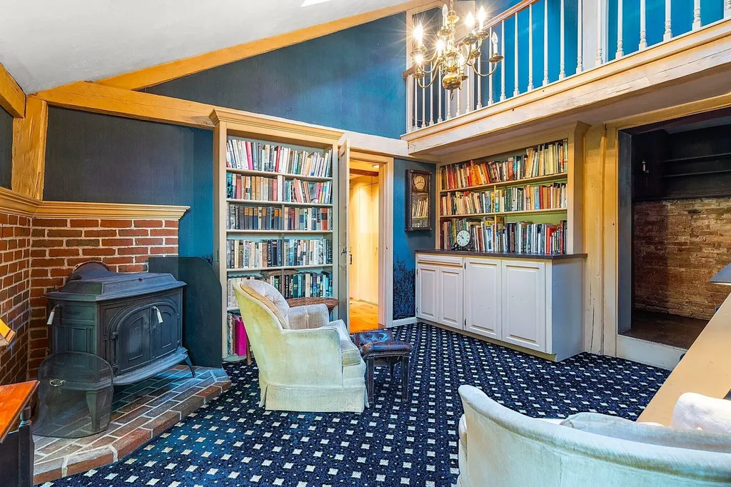 6 Old Port Road Kennebunk ME 04043