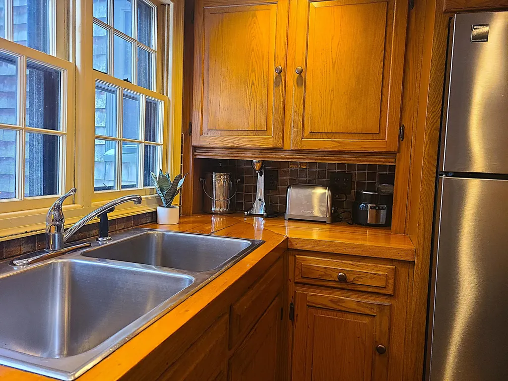 6 Old Port Road Kennebunk ME 04043