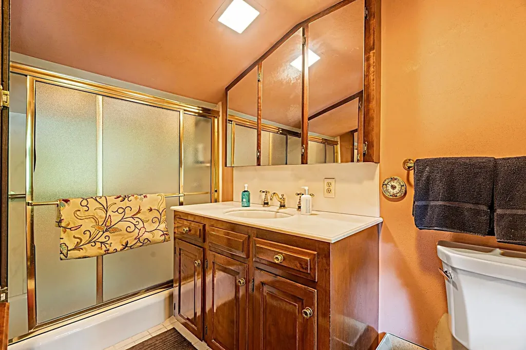 6 Old Port Road Kennebunk ME 04043