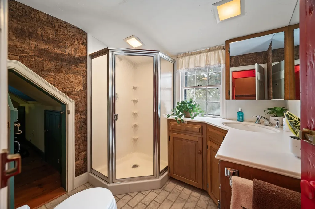 6 Old Port Road Kennebunk ME 04043