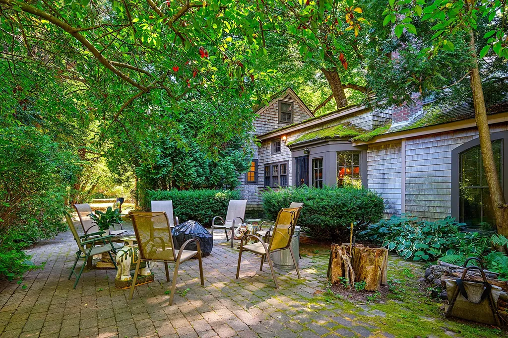 6 Old Port Road Kennebunk ME 04043