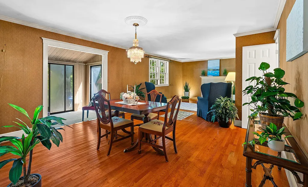 6 Old Port Road Kennebunk ME 04043