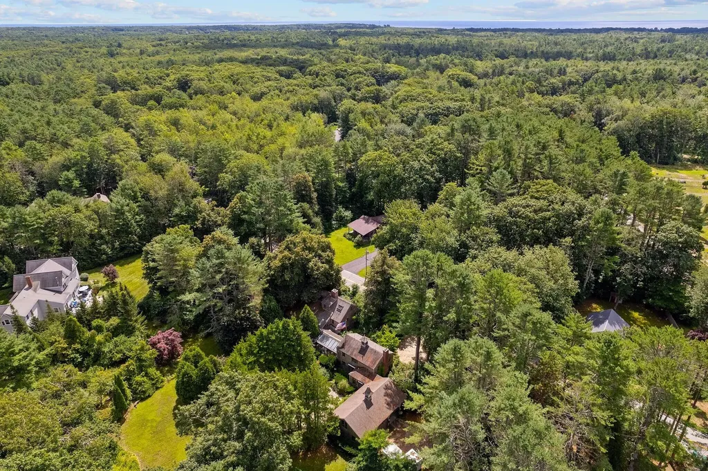 6 Old Port Road Kennebunk ME 04043