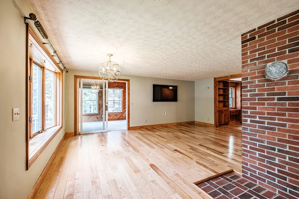 158 Hearthside Road Standish ME 04084