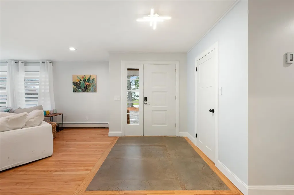 410 Mount Hope Avenue Bangor ME 04401