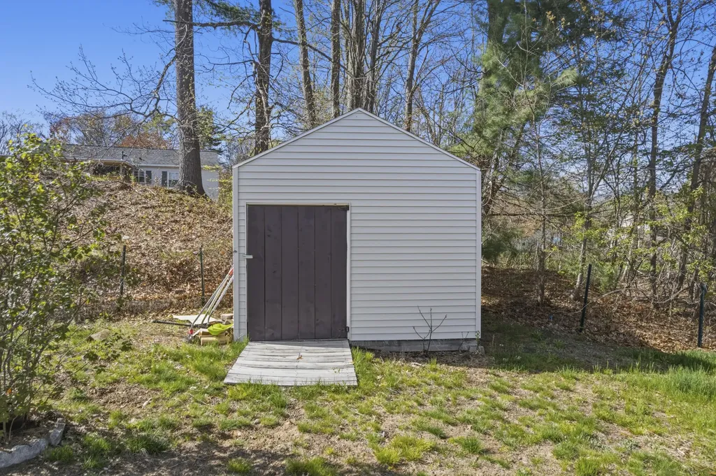 42 Kent Street Sanford ME 04073