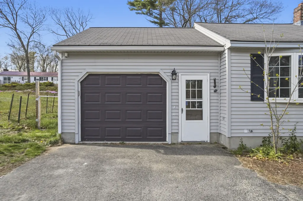 42 Kent Street Sanford ME 04073