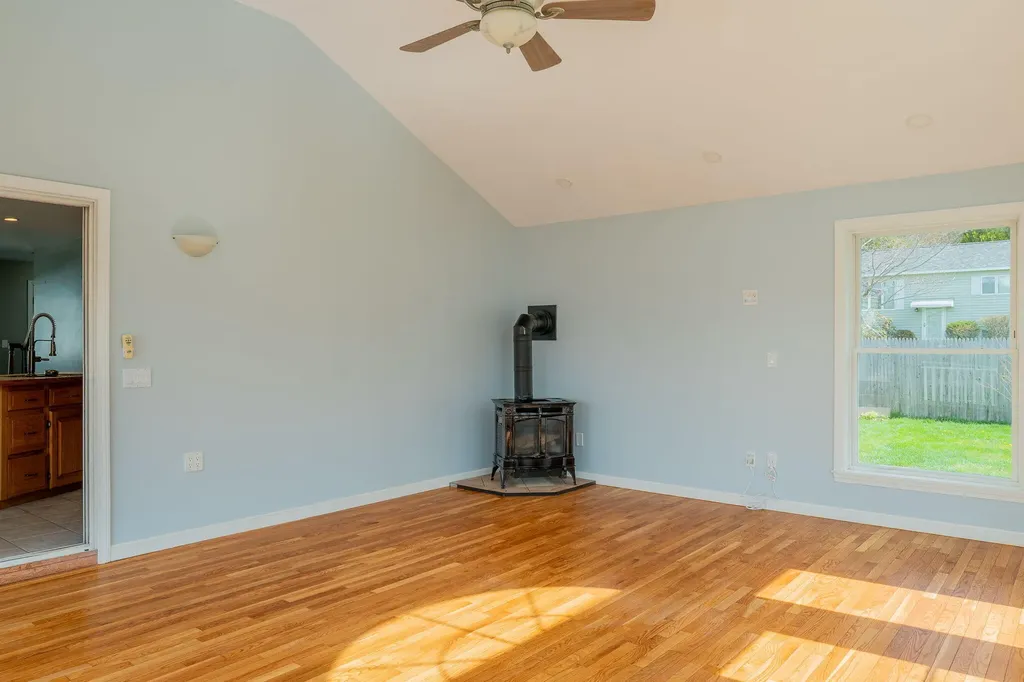 7 Sandy Street Lewiston ME 04240