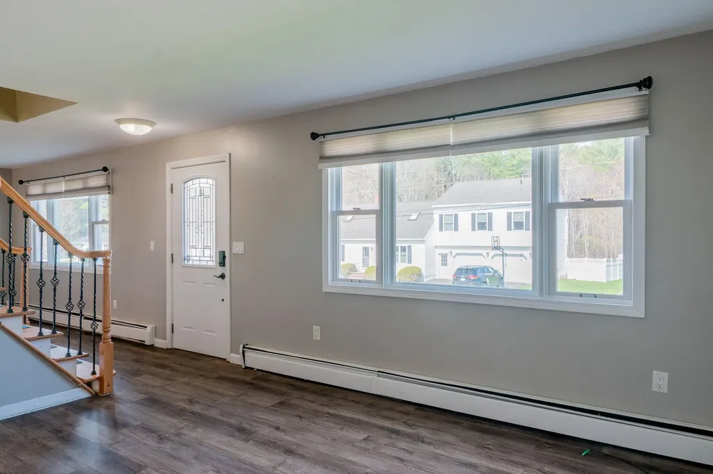 7 Sandy Street Lewiston ME 04240