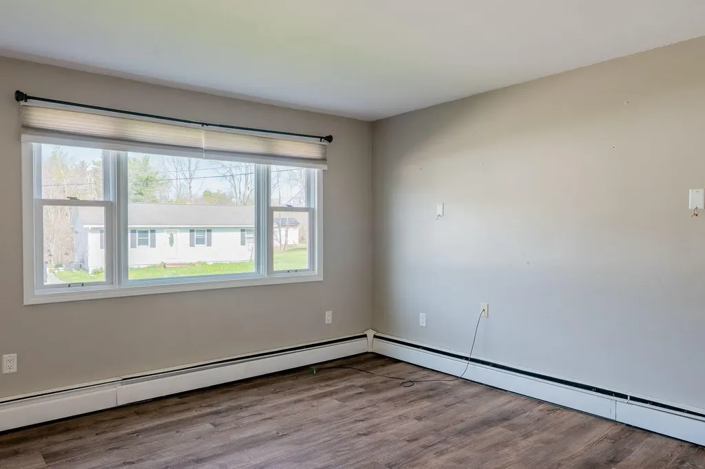 7 Sandy Street Lewiston ME 04240