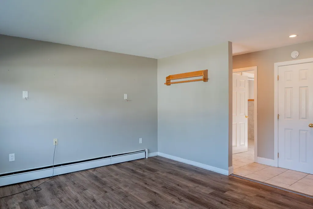 7 Sandy Street Lewiston ME 04240
