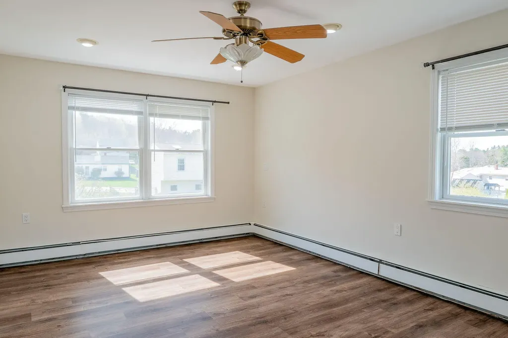 7 Sandy Street Lewiston ME 04240