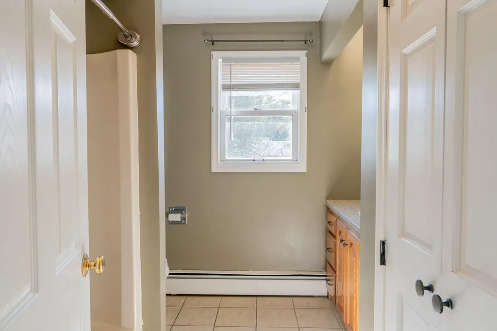 7 Sandy Street Lewiston ME 04240
