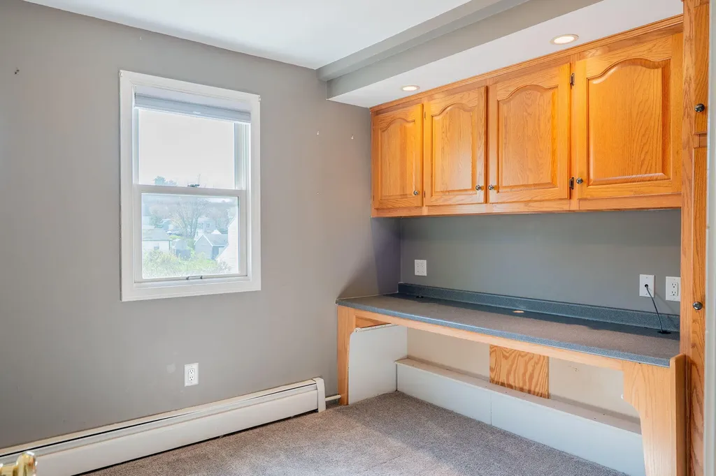 7 Sandy Street Lewiston ME 04240