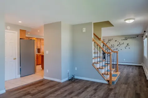 7 Sandy Street Lewiston ME 04240