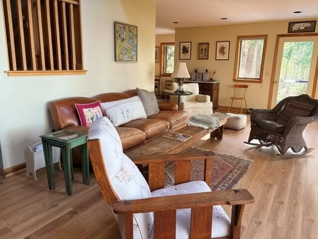 217 Leadbetter Road Wayne ME 04284
