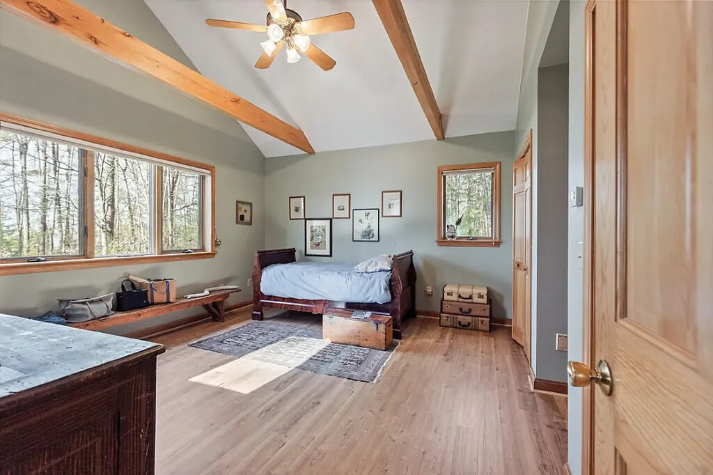 217 Leadbetter Road Wayne ME 04284