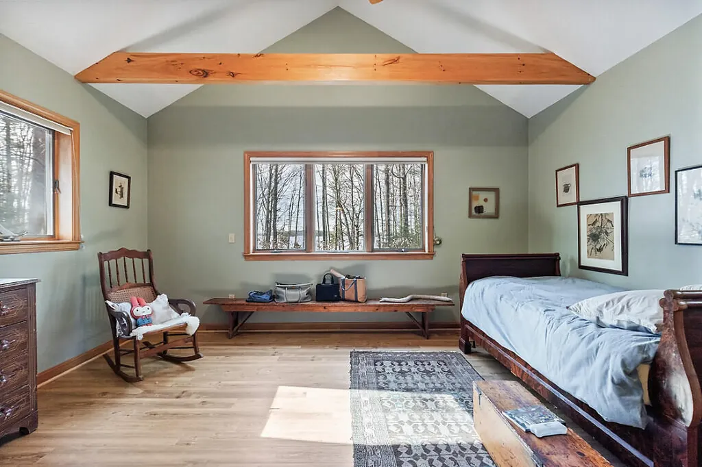 217 Leadbetter Road Wayne ME 04284
