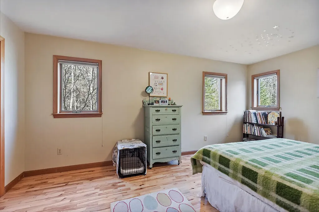 217 Leadbetter Road Wayne ME 04284