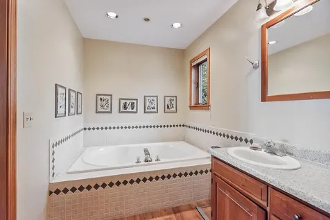 217 Leadbetter Road Wayne ME 04284