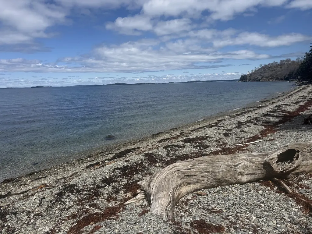 17 N Shore Road North Haven ME 04853