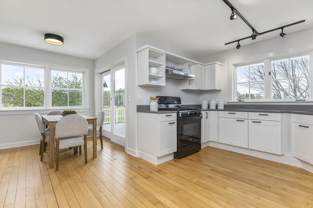 38 Field Road Cumberland ME 04021