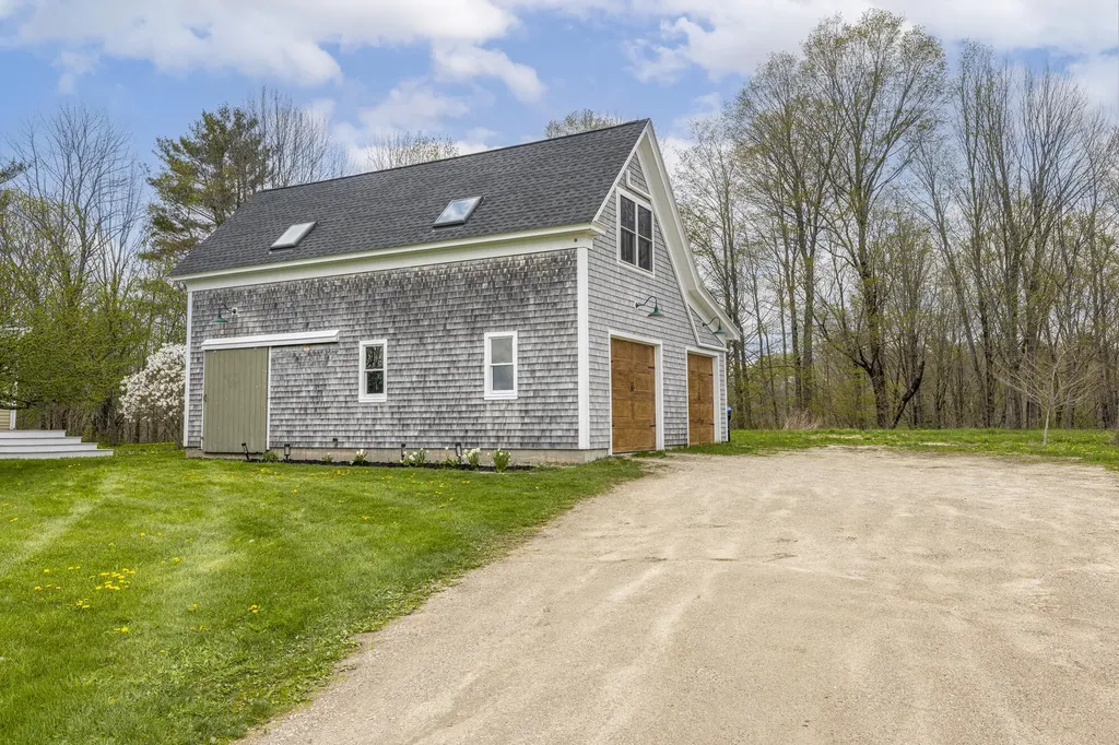 38 Field Road Cumberland ME 04021