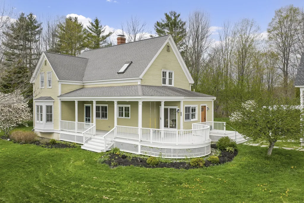38 Field Road Cumberland ME 04021