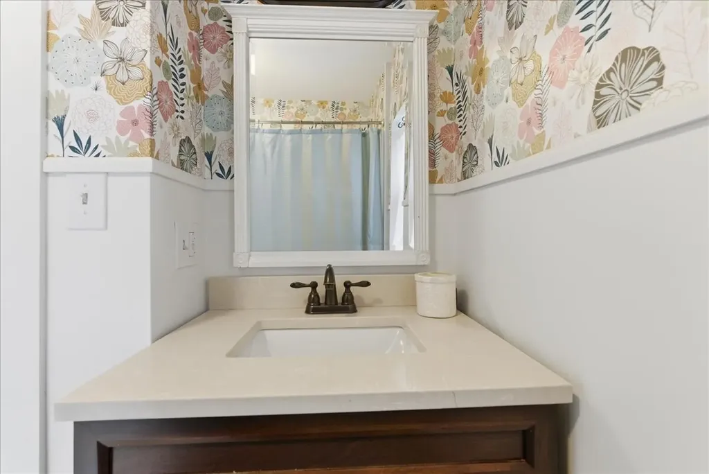 20 Cedar Street Augusta ME 04330