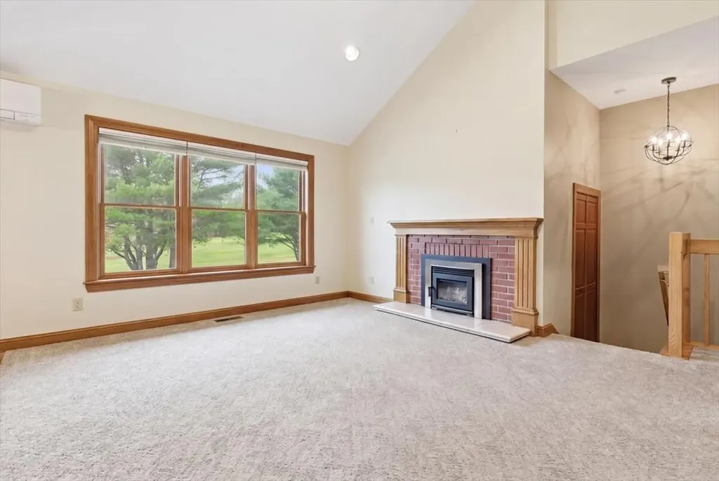 35 Estates Drive Manchester ME 04351