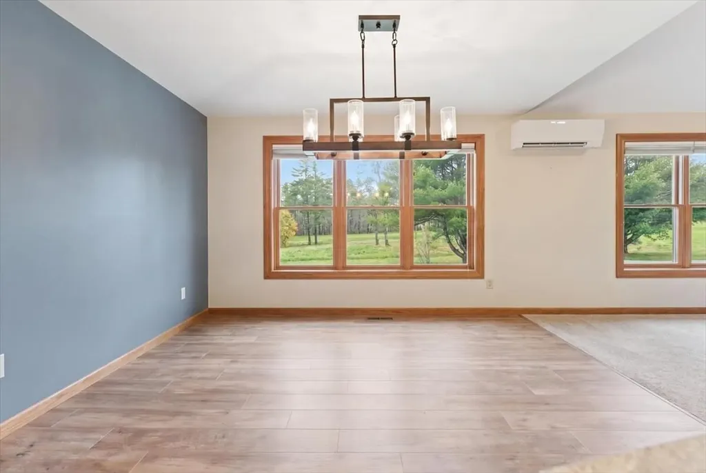 35 Estates Drive Manchester ME 04351
