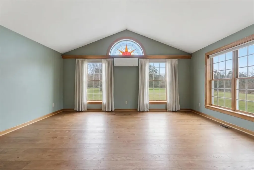 35 Estates Drive Manchester ME 04351
