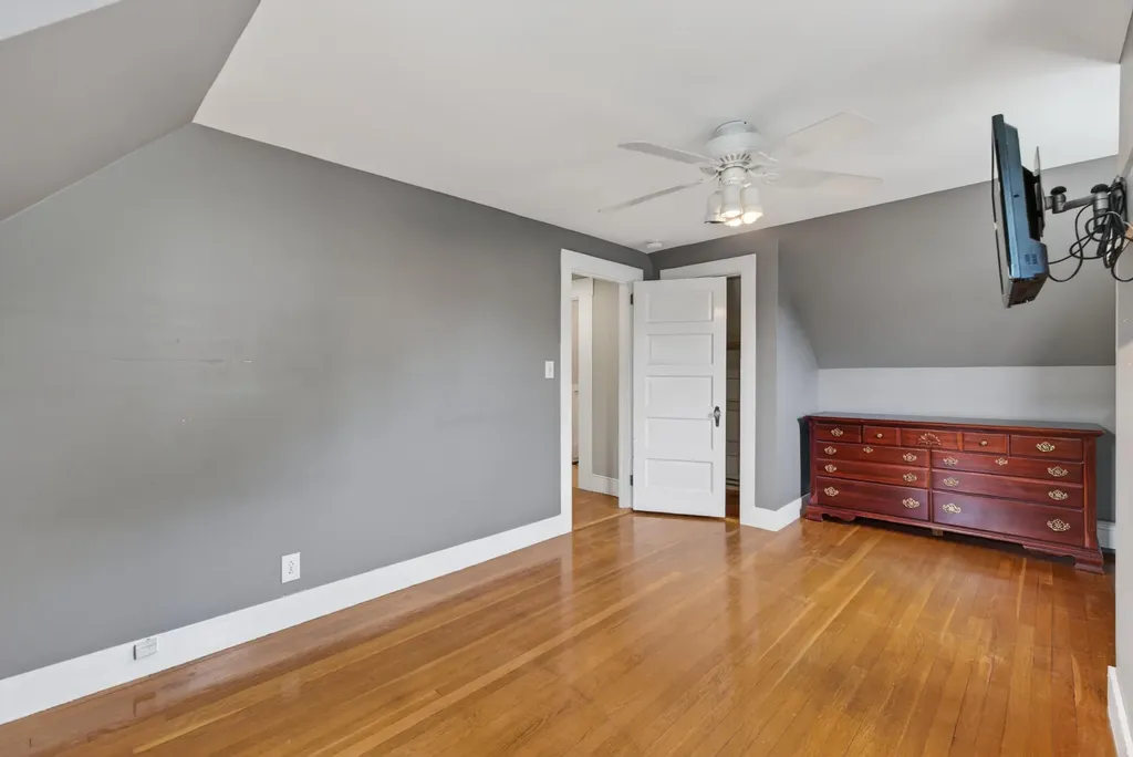102 Lake Street Auburn ME 04210