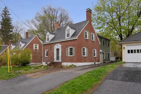 102 Lake Street Auburn ME 04210