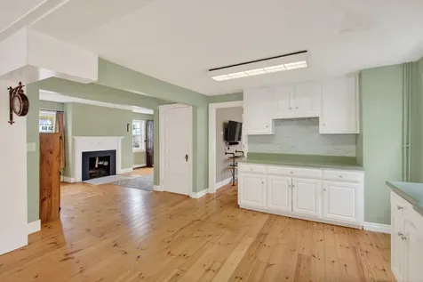 102 Lake Street Auburn ME 04210