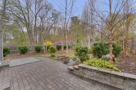 102 Lake Street Auburn ME 04210
