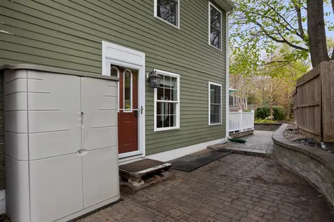 102 Lake Street Auburn ME 04210