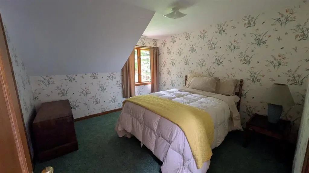 34 Hubbard Grove Road Shelburne NH 03581
