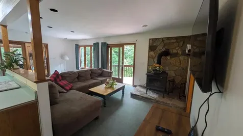34 Hubbard Grove Road Shelburne NH 03581